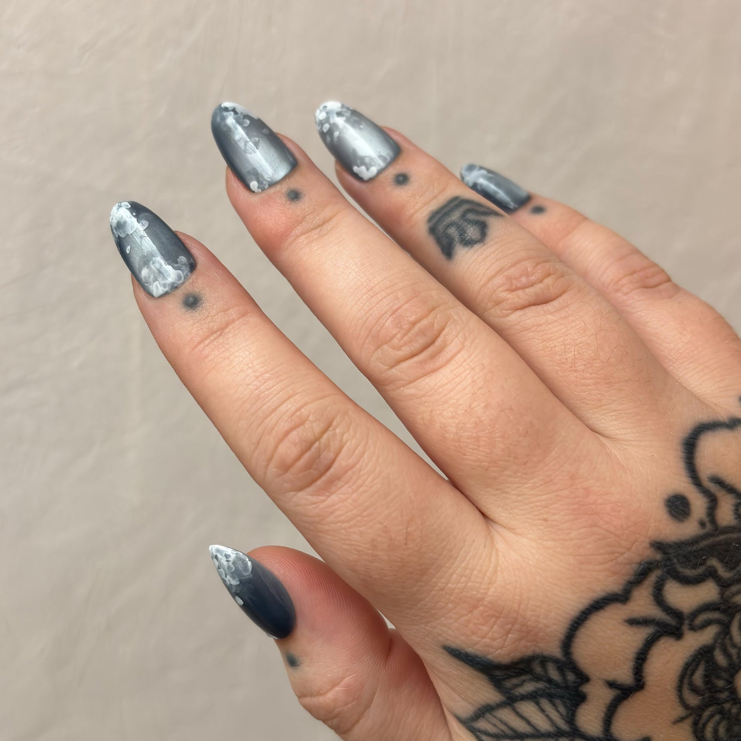 Cloudy cat-eye